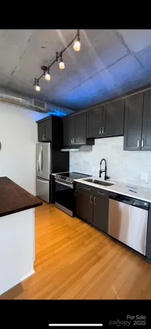 $299,800 | 505 East 6th Street, Unit 1003, Charlotte, NC 28202