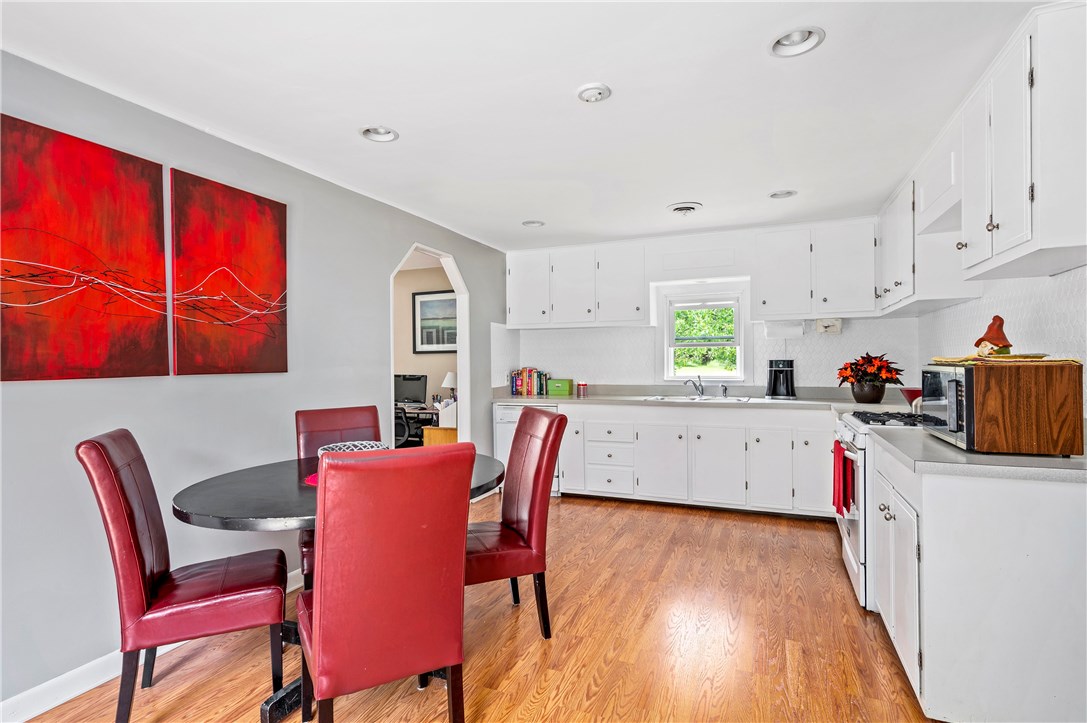 860 Lapham Farm Road Burrillville, RI 02839 - Photo 4 of 30