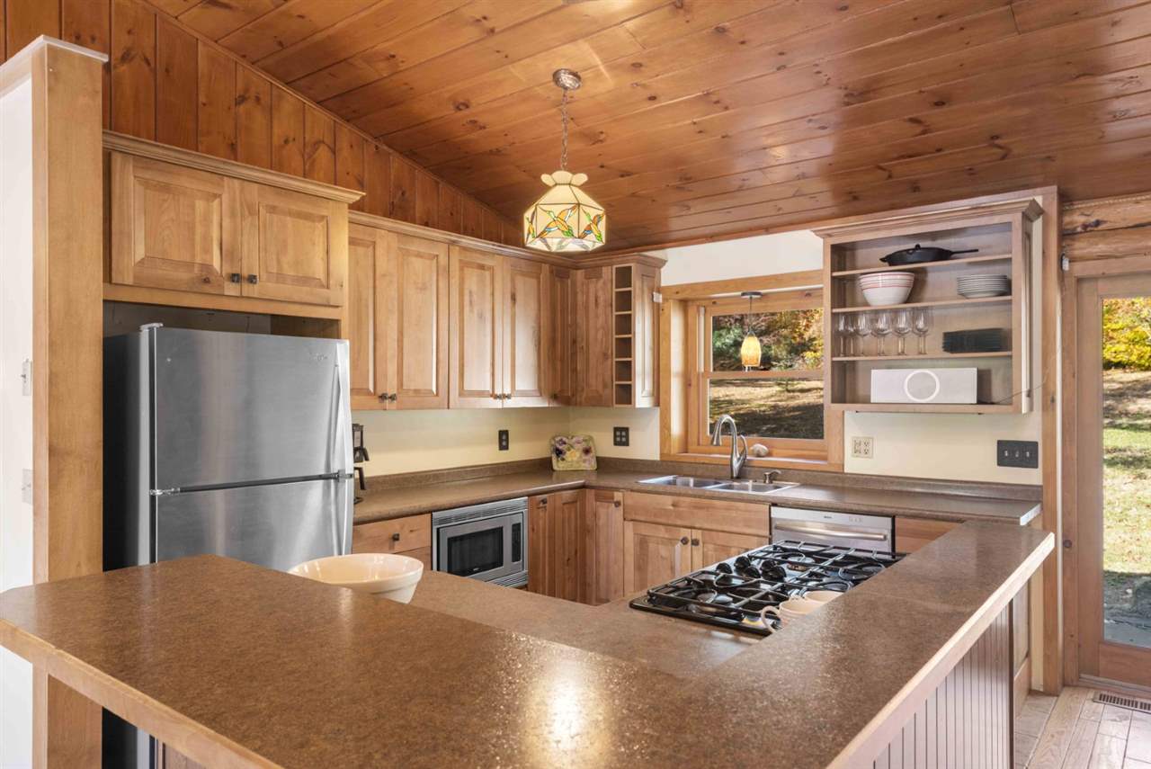 246 Stearns Road Wilmot, NH 03287 - Photo 4 of 18 Gallery Image 4
