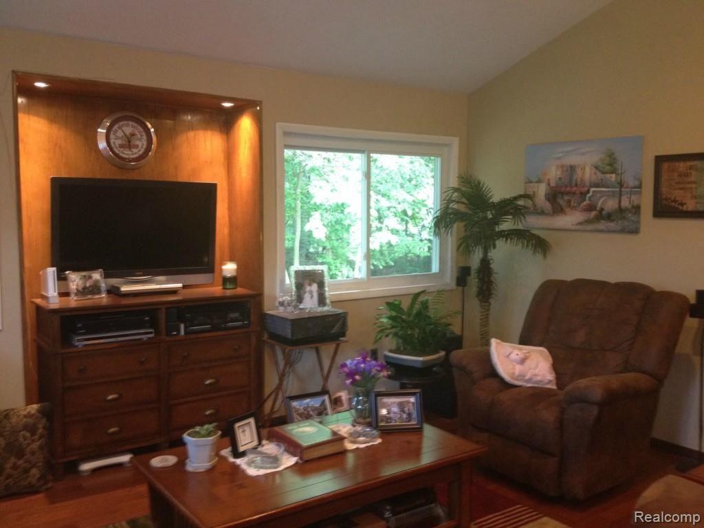 6250 East Dean Road Howell, MI 48855 - Photo 11 of 23 Dean23.jpg