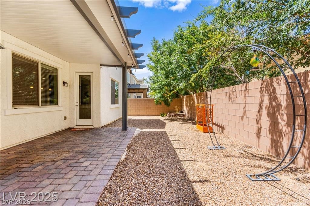 3046 Scenic Rhyme Avenue Henderson, NV 89044 - Photo 4 of 58