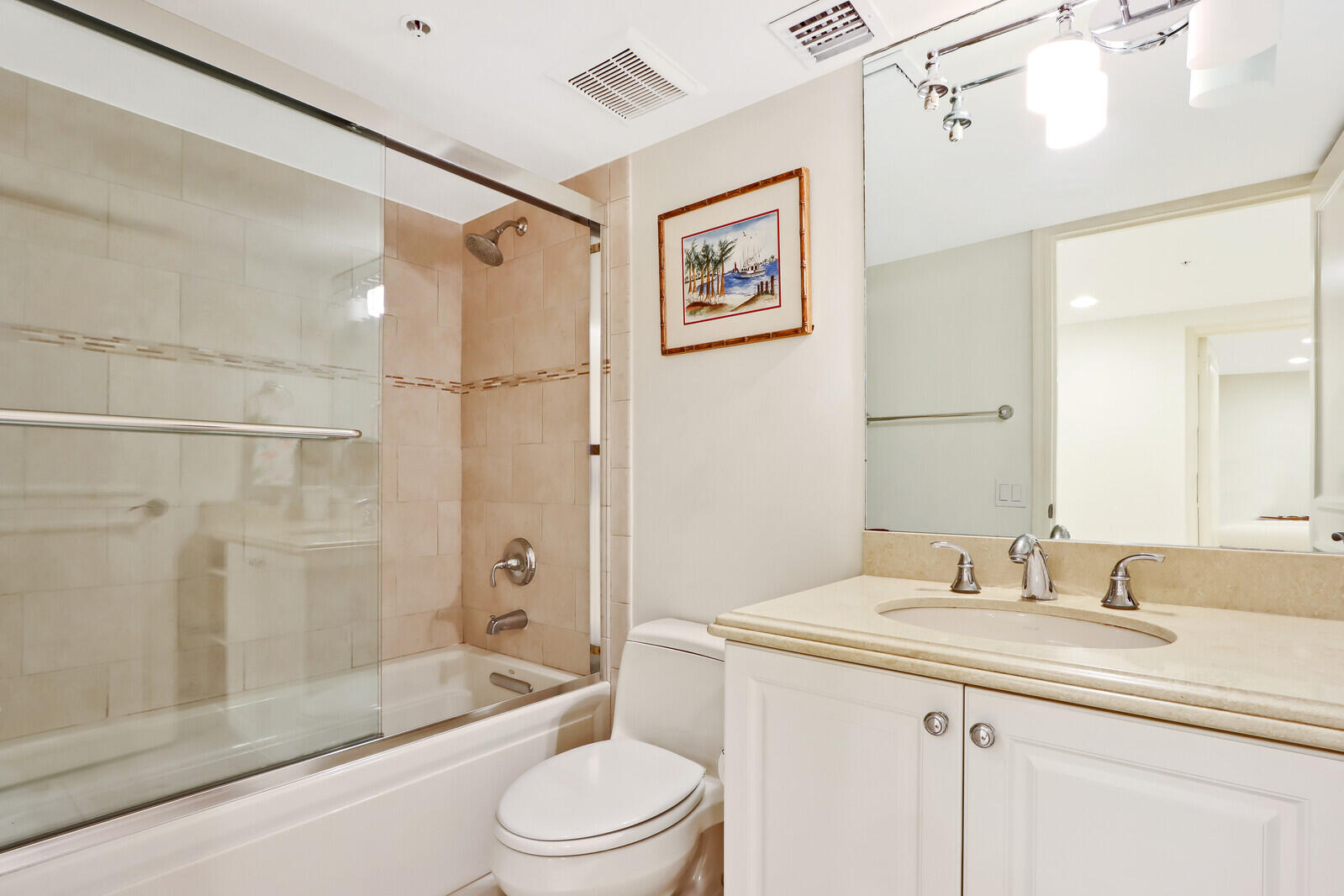 50 South Beach Road, Unit 102 Tequesta, FL 33469 - Photo 19 of 28 Guest Bathroom