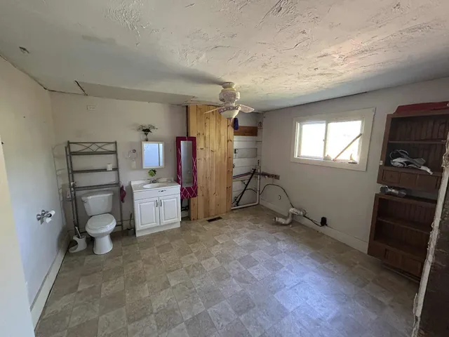 $195,000 | 1423 Main Street, Unit A, Pittsfield, ME 04967