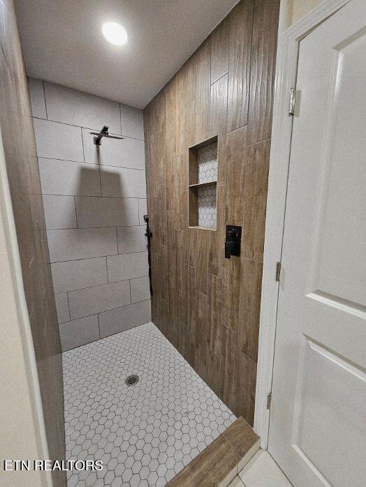 240 Fox Jones Road Lancing, TN 37770 - Photo 29 of 37 Primary Shower