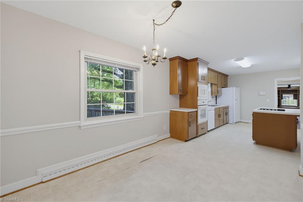 1327 Cox Avenue High Point, NC 27263 - Photo 11 of 49