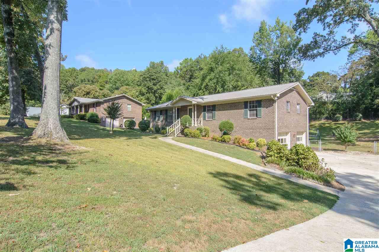 1052 Diane Street Southwest Leeds, AL 35094 - Photo 4 of 33