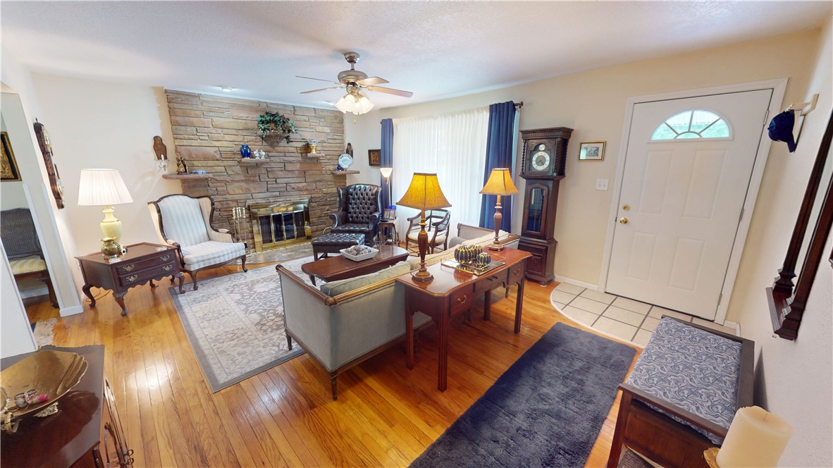 239 Poland Road Danville, IL 61834 - Photo 5 of 41 Gallery Image 5