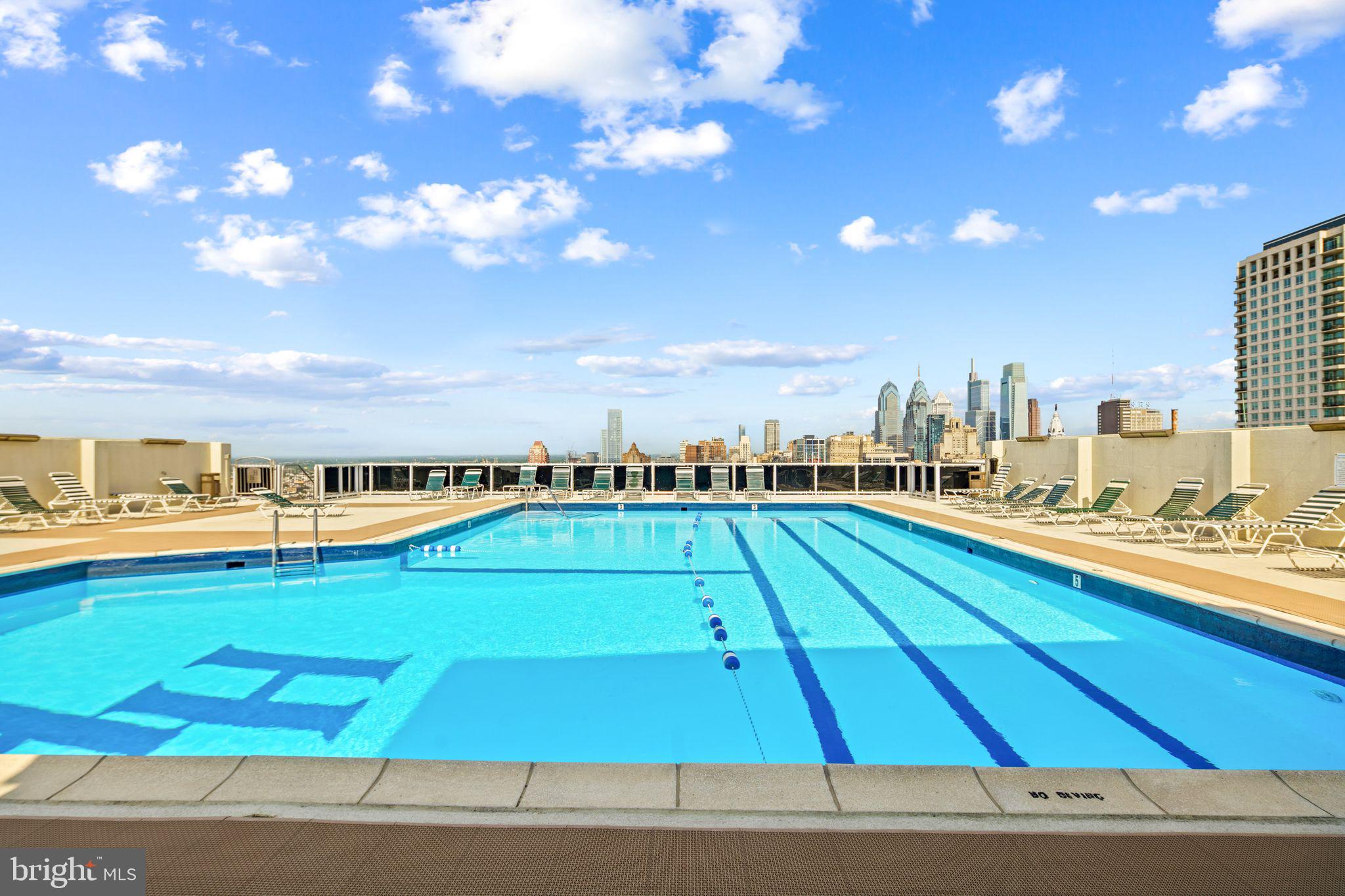 604 South Washington Square, Unit 1111 Philadelphia, PA 19106 - Photo 18 of 24 Rooftop Pool