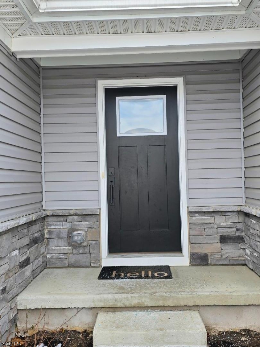 15 Coventry Road Hamburg, NJ 07419 - Photo 2 of 16