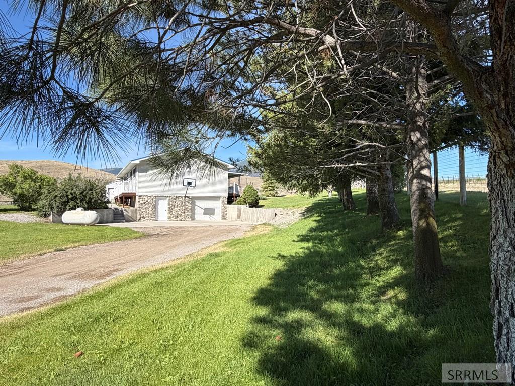 32 Haynes Creek Road Salmon, ID 83467 - Photo 3 of 59