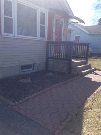 41 Phillips Avenue Springfield, MA 01119 - Photo 3 of 15