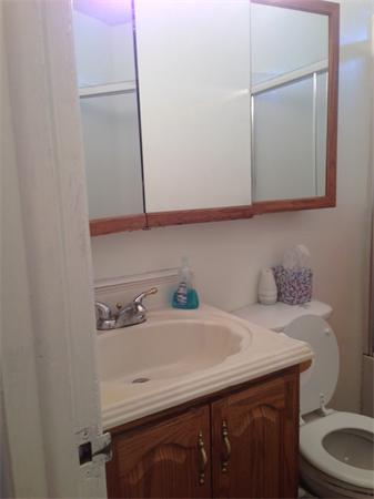 41 Phillips Avenue Springfield, MA 01119 - Photo 10 of 15