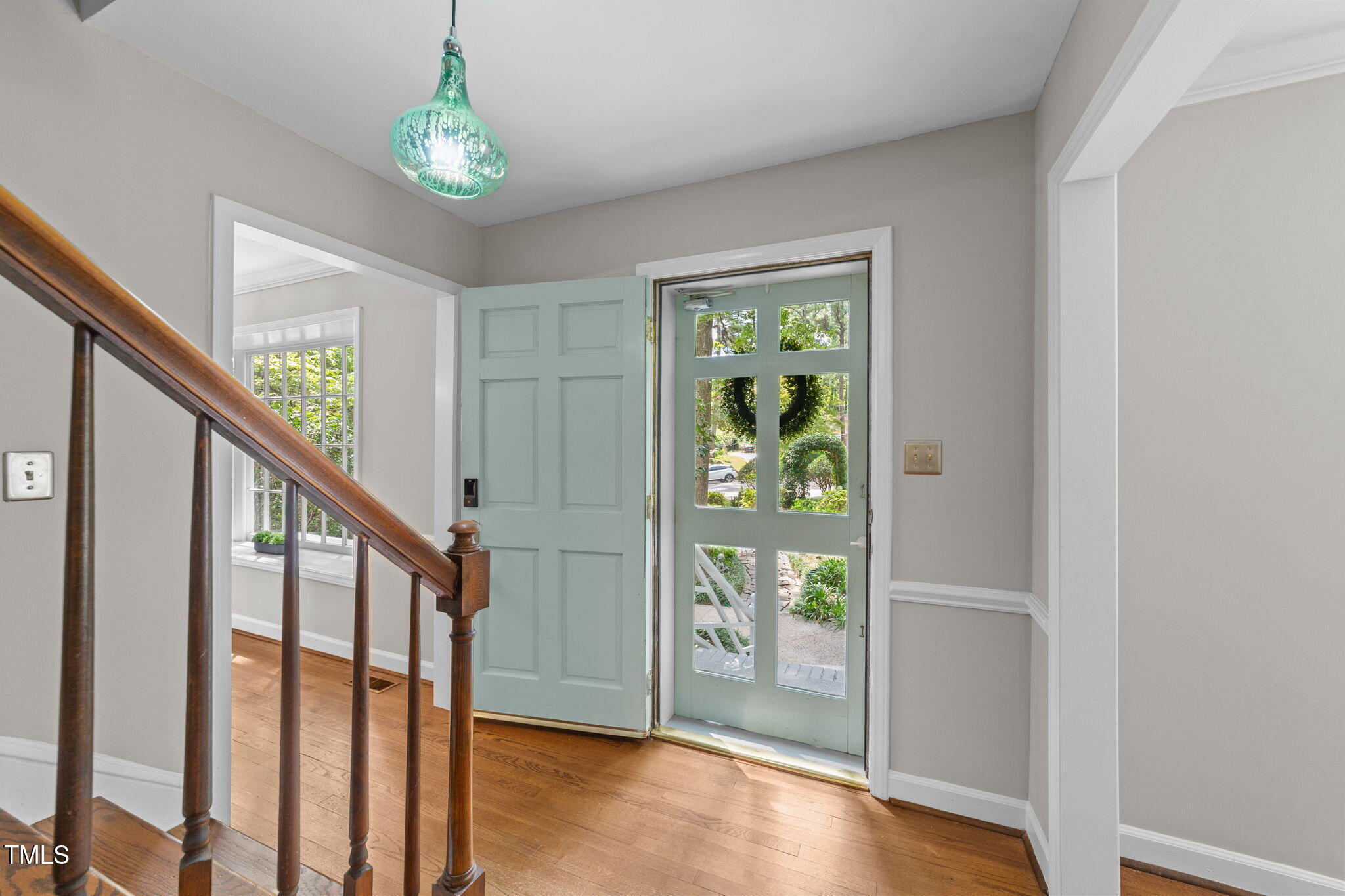 4605 Fernham Place Raleigh, NC 27612 - Photo 5 of 61 Entryway