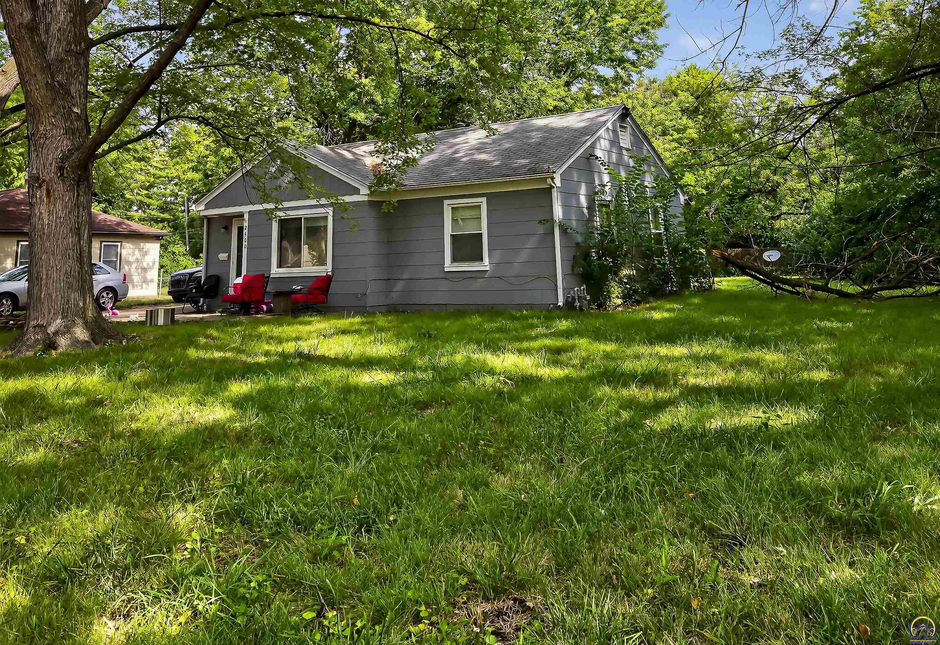 2400 Southwest 24th Street Topeka, KS 66611 - Photo 9 of 12