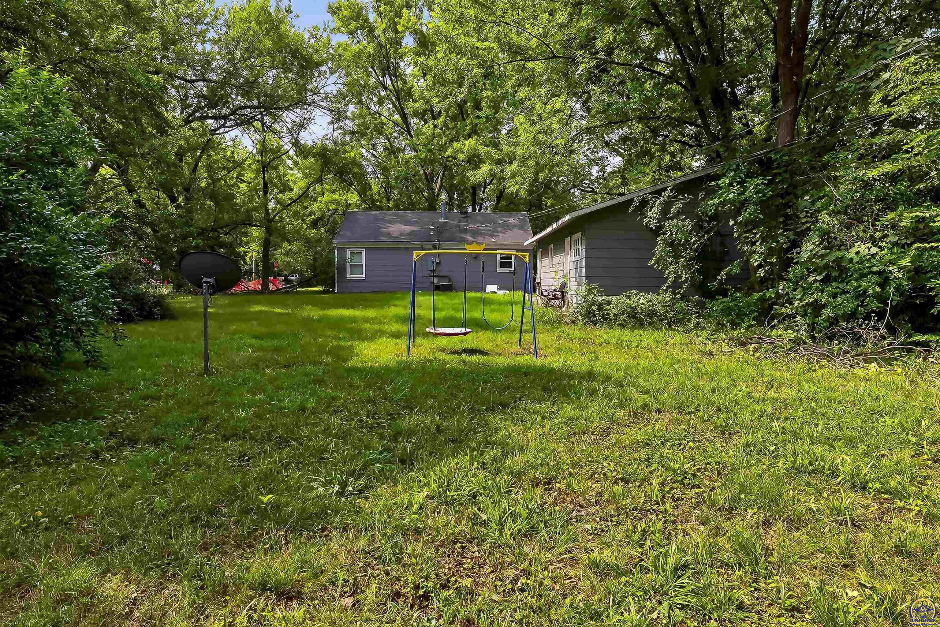 2400 Southwest 24th Street Topeka, KS 66611 - Photo 10 of 12