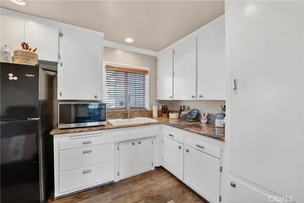 $800,000 | 4049 Martin Luther King Jr Boulevard, Lynwood, CA 90262