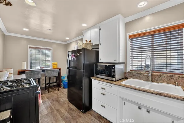 $800,000 | 4049 Martin Luther King Jr Boulevard, Lynwood, CA 90262