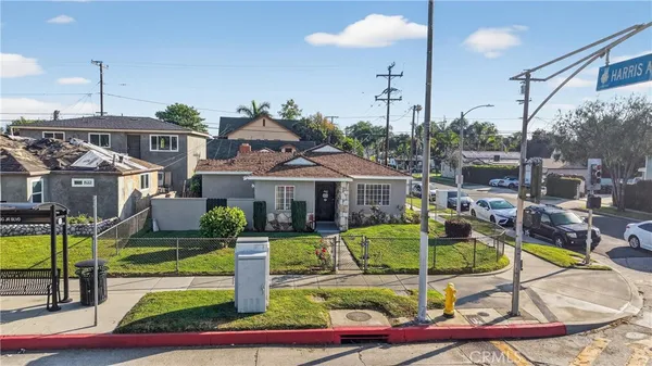 $800,000 | 4049 Martin Luther King Jr Boulevard, Lynwood, CA 90262