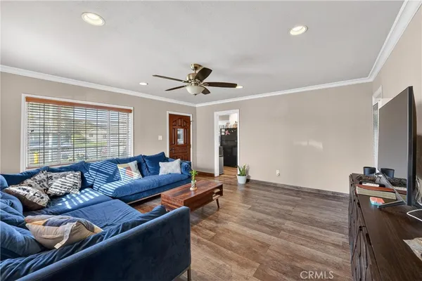 $800,000 | 4049 Martin Luther King Jr Boulevard, Lynwood, CA 90262