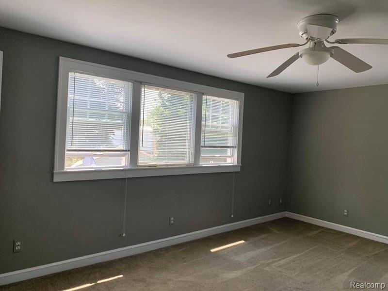 725 Vernier Road Grosse Pointe Woods, MI 48236 - Photo 11 of 25