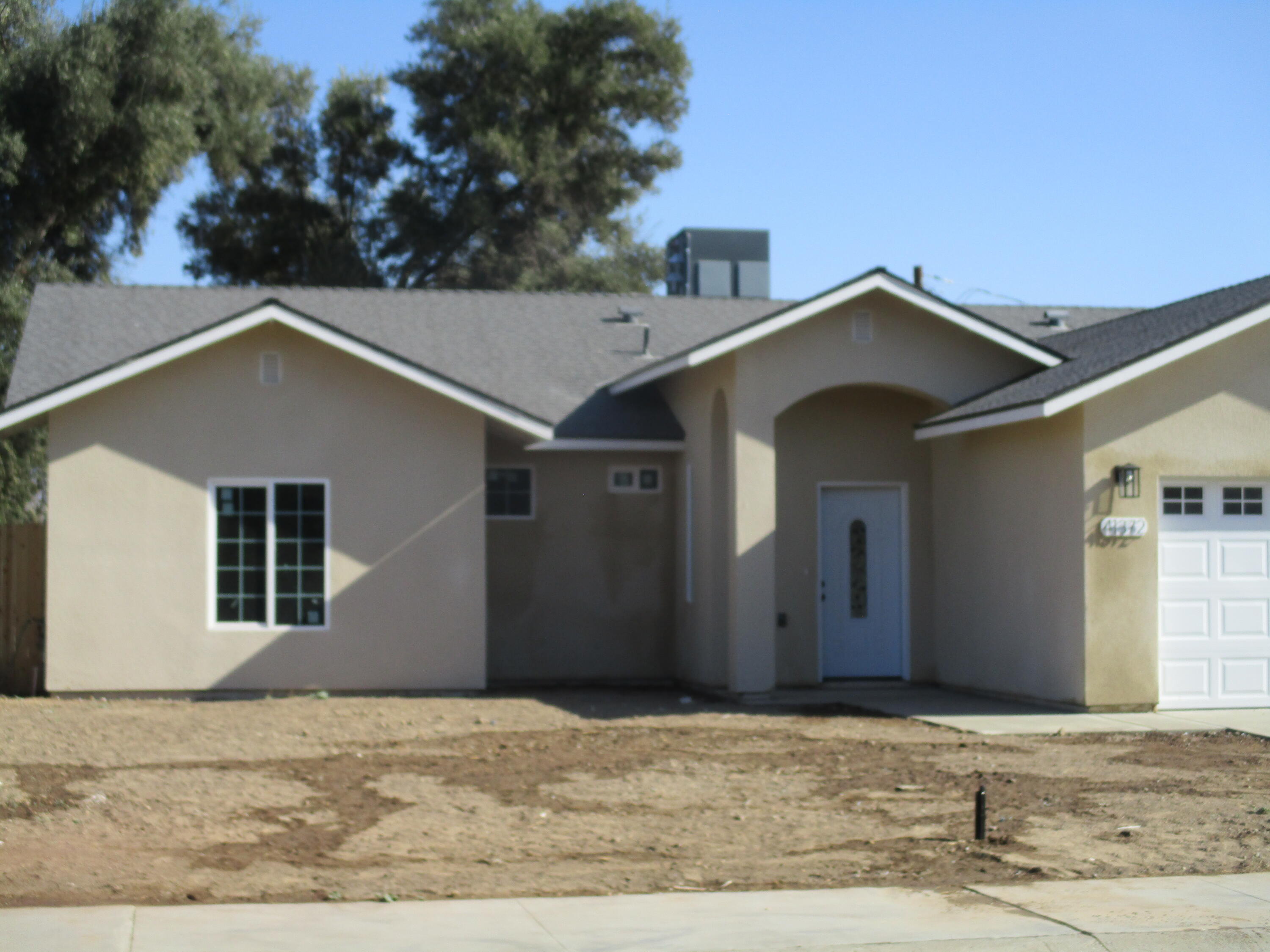 41372 David Road Orosi, CA 93647 - Photo 2 of 20 IMG_2257