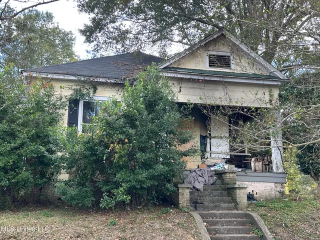 $575,000 | 115 Scott Street, McComb, MS 39648