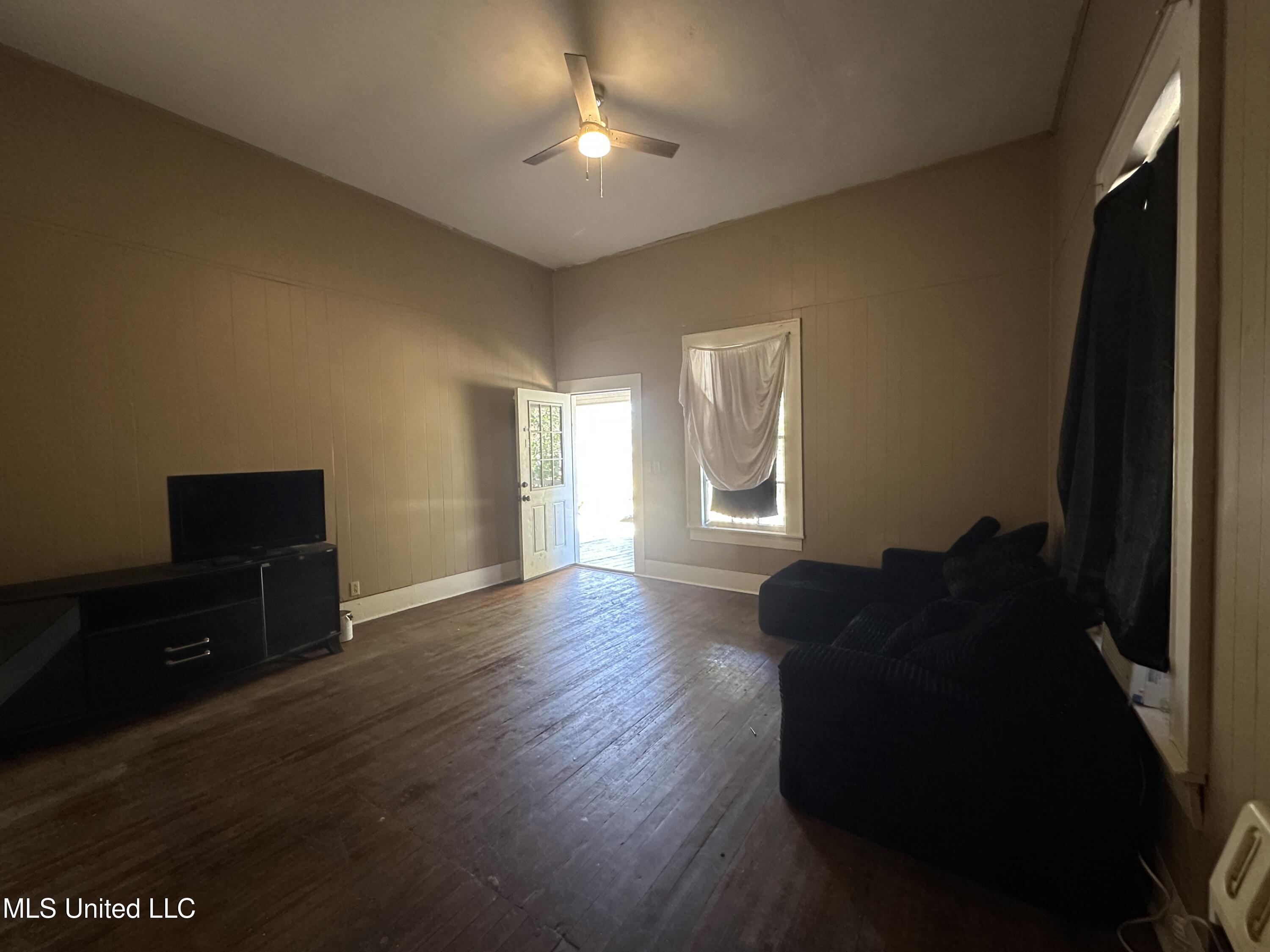 115 Scott Street McComb, MS 39648 - Photo 16 of 42 IMG_8288