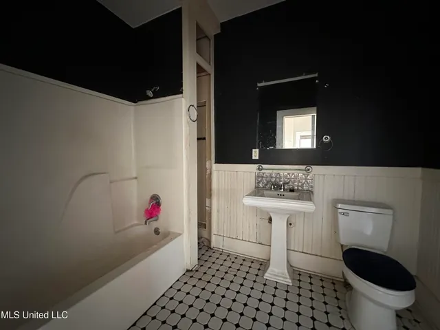 $575,000 | 115 Scott Street, McComb, MS 39648