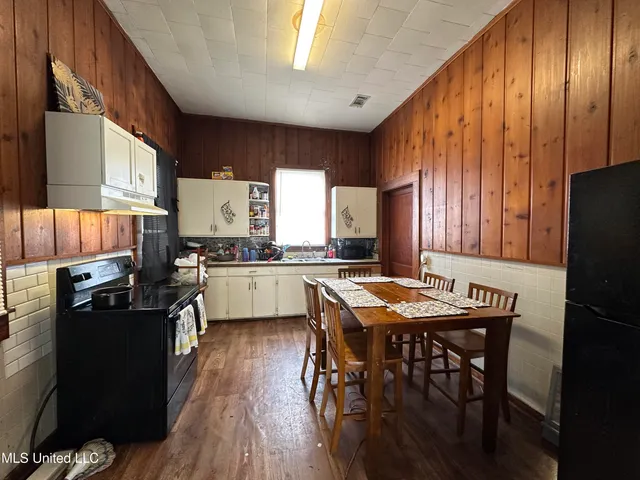 $575,000 | 115 Scott Street, McComb, MS 39648