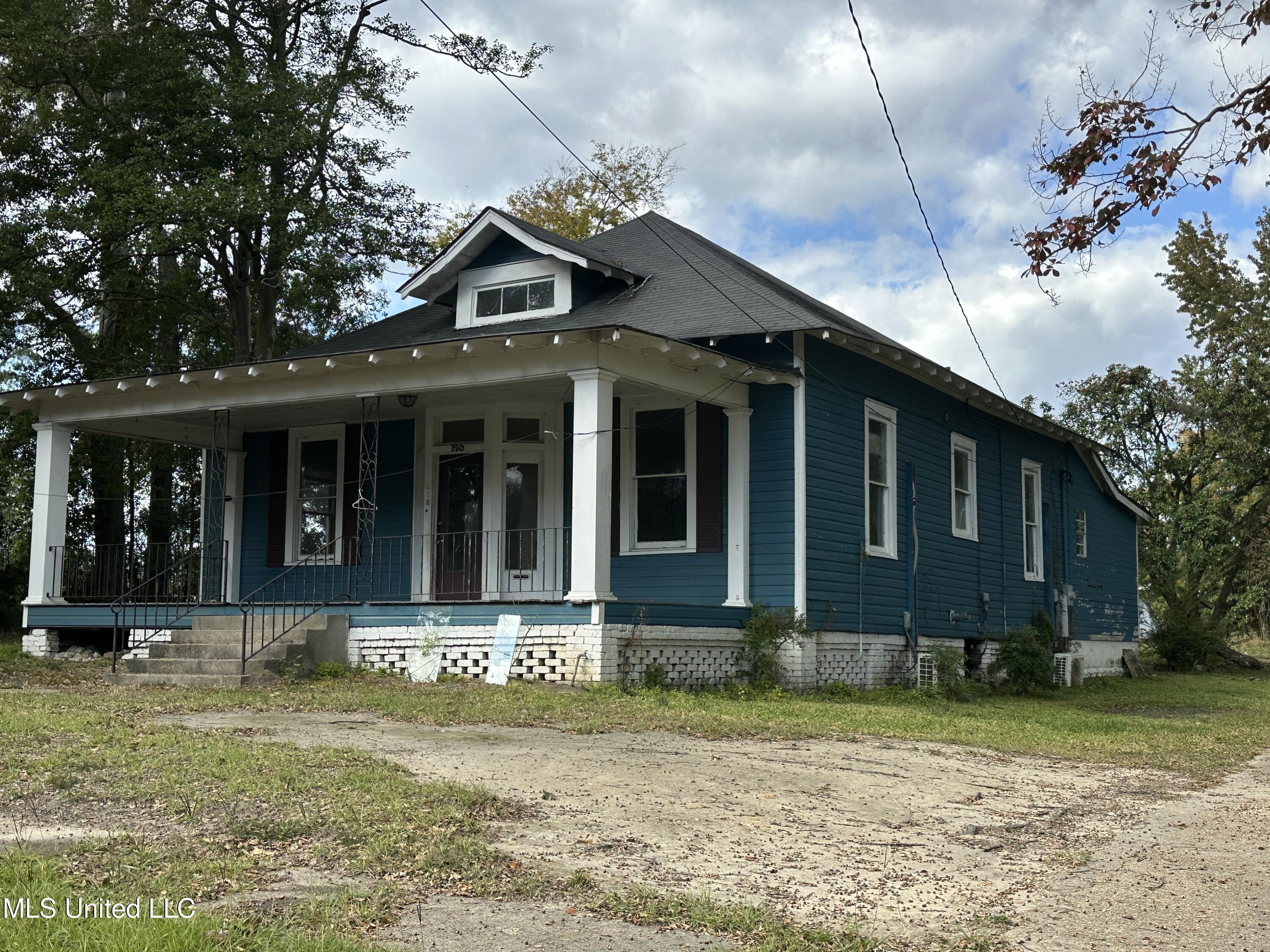 115 Scott Street McComb, MS 39648 - Photo 7 of 42 IMG_8529