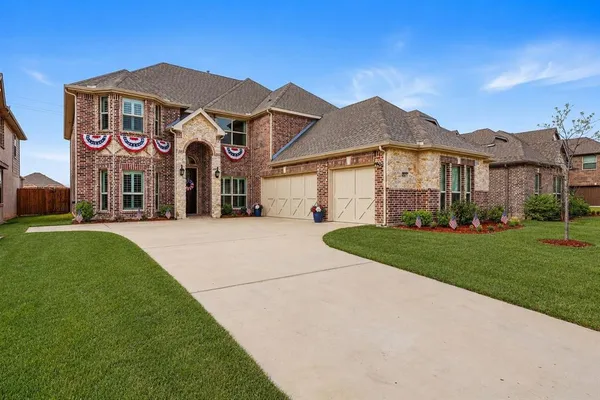 $624,000 | 418 Crestview Drive, Midlothian, TX 76065