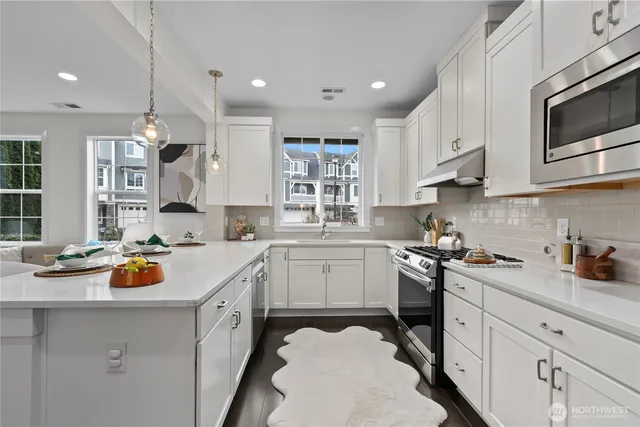 $1,250,000 | 12616 Northeast 176th Place, Unit A, Redmond, WA 98052