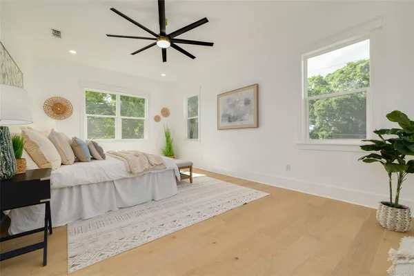 $1,175,000 | 467 34th Avenue North, St. Petersburg, FL 33704