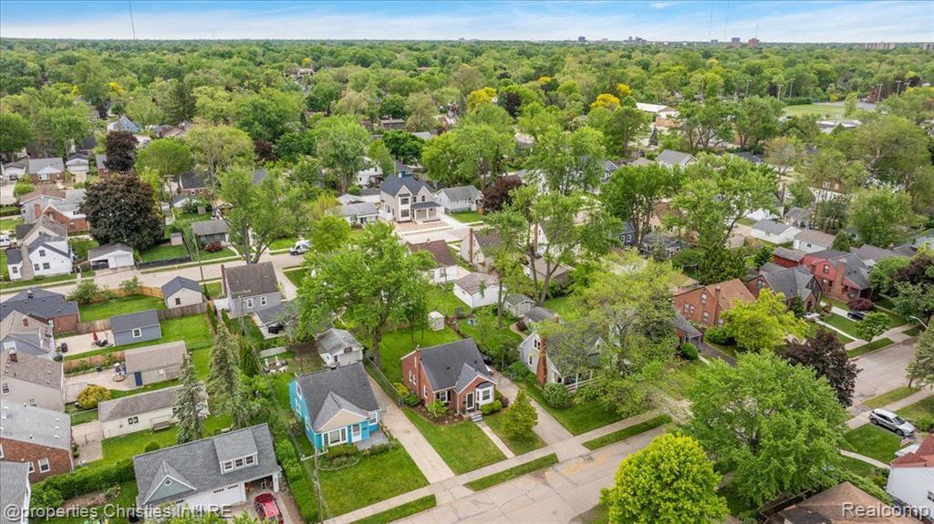 1573 Columbia Road Berkley, MI 48072 - Photo 37 of 38