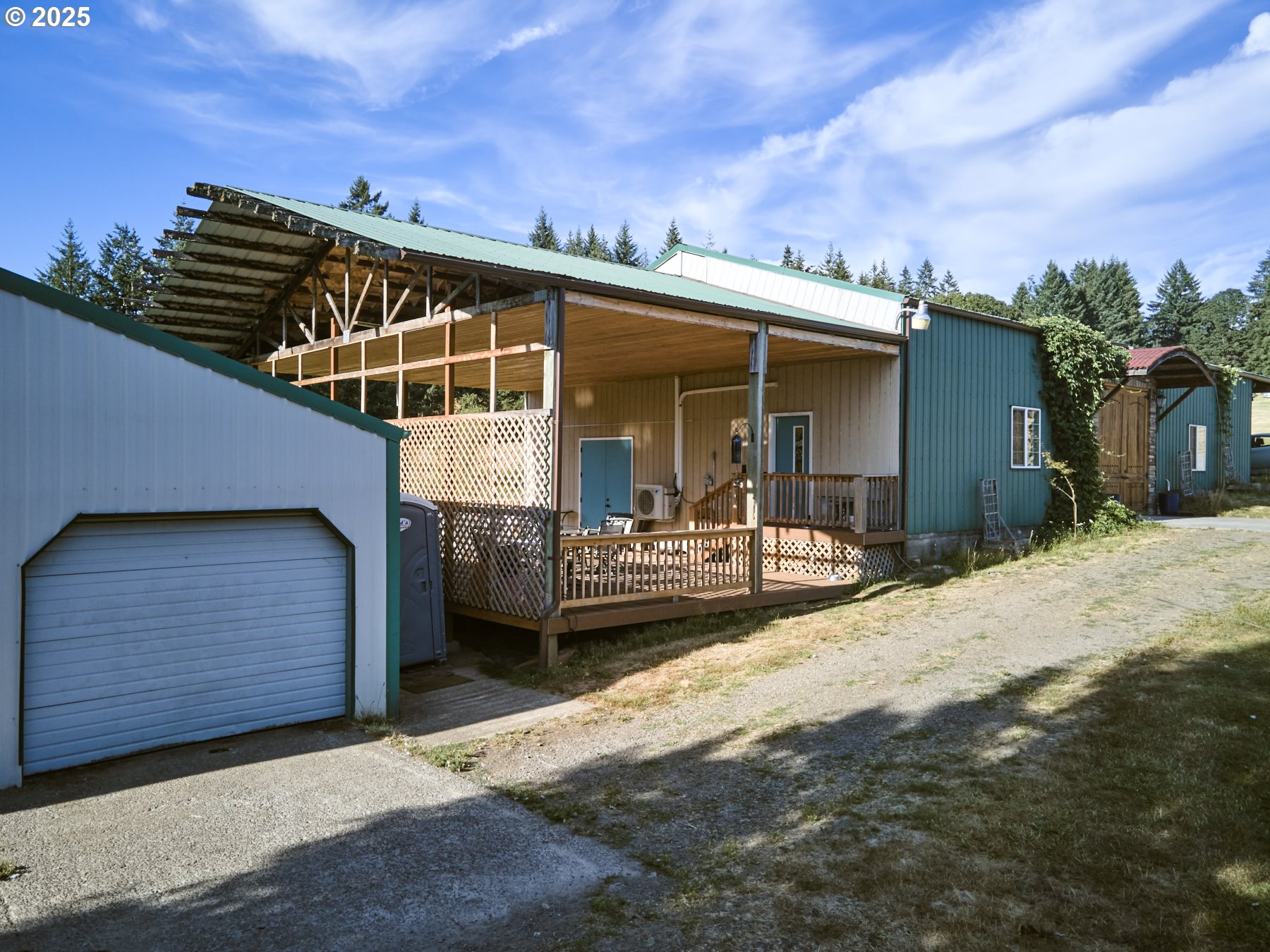 11700 Northeast 279th Street Battle Ground, WA 98604 - Photo 9 of 48 Deck