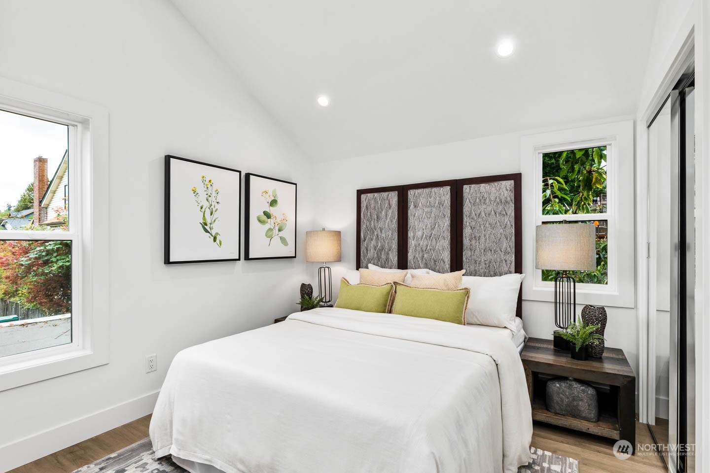 533 North 71st Street, Unit B Seattle, WA 98103 - Photo 18 of 23 a bedroom with a large bed and a window