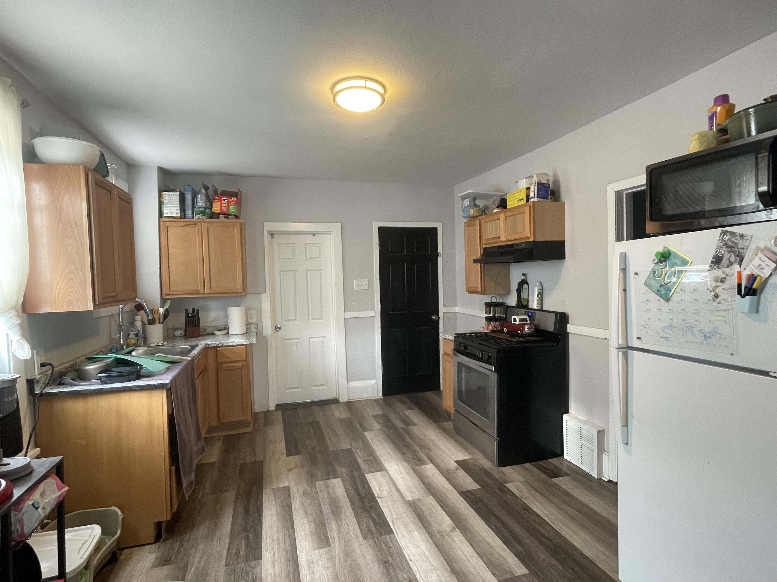 1912 South 12th Street, Unit 1912A Sheboygan, WI 53081 - Photo 4 of 16 Kitchen