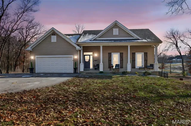 $699,999 | 50 Tahoma Drive, Foristell, MO 63348