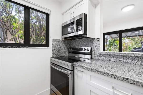 $3,450 | 3522 Southwest 25th Street, Unit 3522, Miami, FL 33133