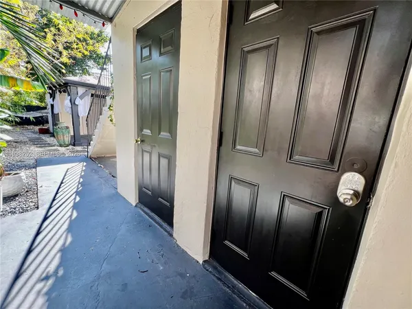 $3,450 | 3522 Southwest 25th Street, Unit 3522, Miami, FL 33133