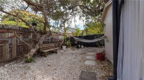 $3,450 | 3522 Southwest 25th Street, Unit 3522, Miami, FL 33133