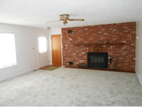 5231 Black Ankle Road Bloomfield, IN 47424 - Photo 2 of 9 Gallery Image 2