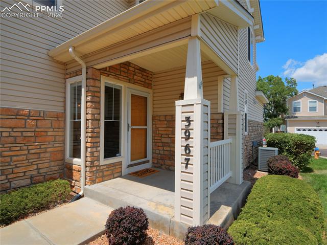3967 Diamond Ridge View Colorado Springs, CO 80918 - Photo 2 of 25