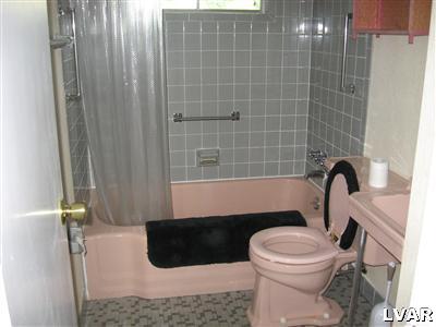 2148 Grove Road Bethlehem, PA 18018 - Photo 7 of 8 Bathroom