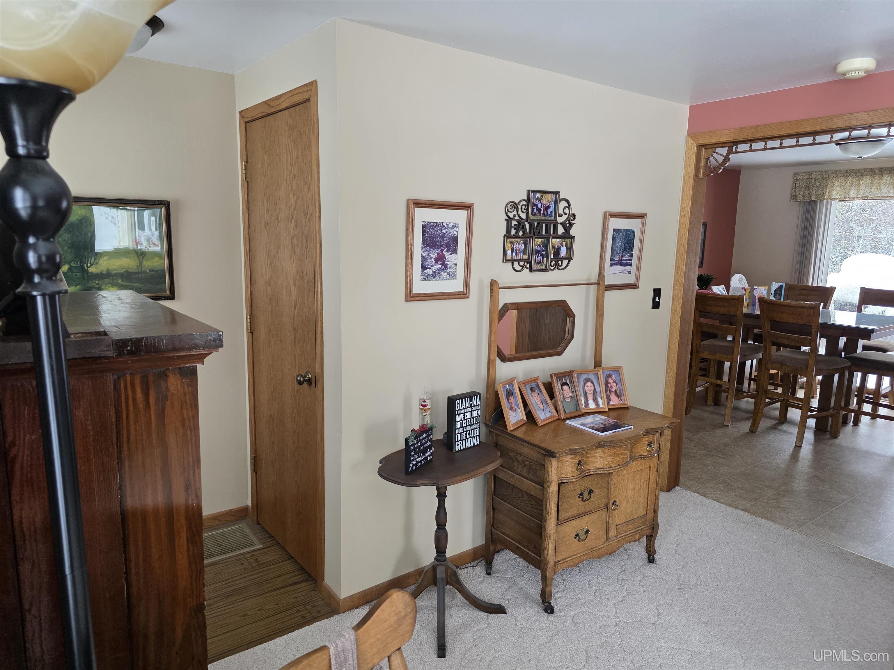 4849 Danforth Road Escanaba, MI 49829 - Photo 6 of 7