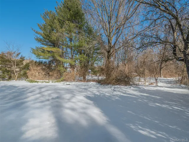 $825,000 | 856 Glen Cove Avenue, Glen Head, NY 11545