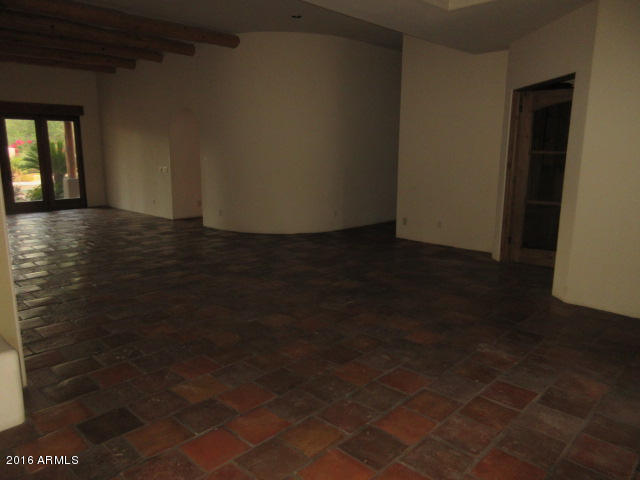 5020 East Doubletree Ranch Road Paradise Valley, AZ 85253 - Photo 4 of 21 010