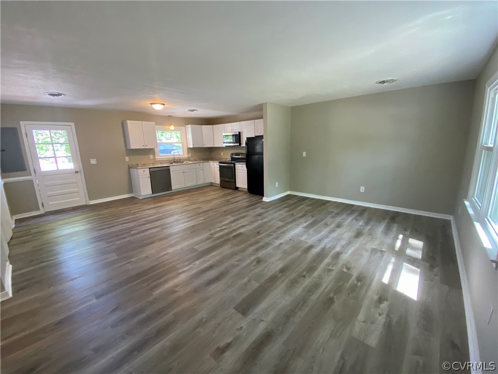 108 East Huntsman Road Sandston, VA 23150 - Photo 4 of 25 Gallery Image 4