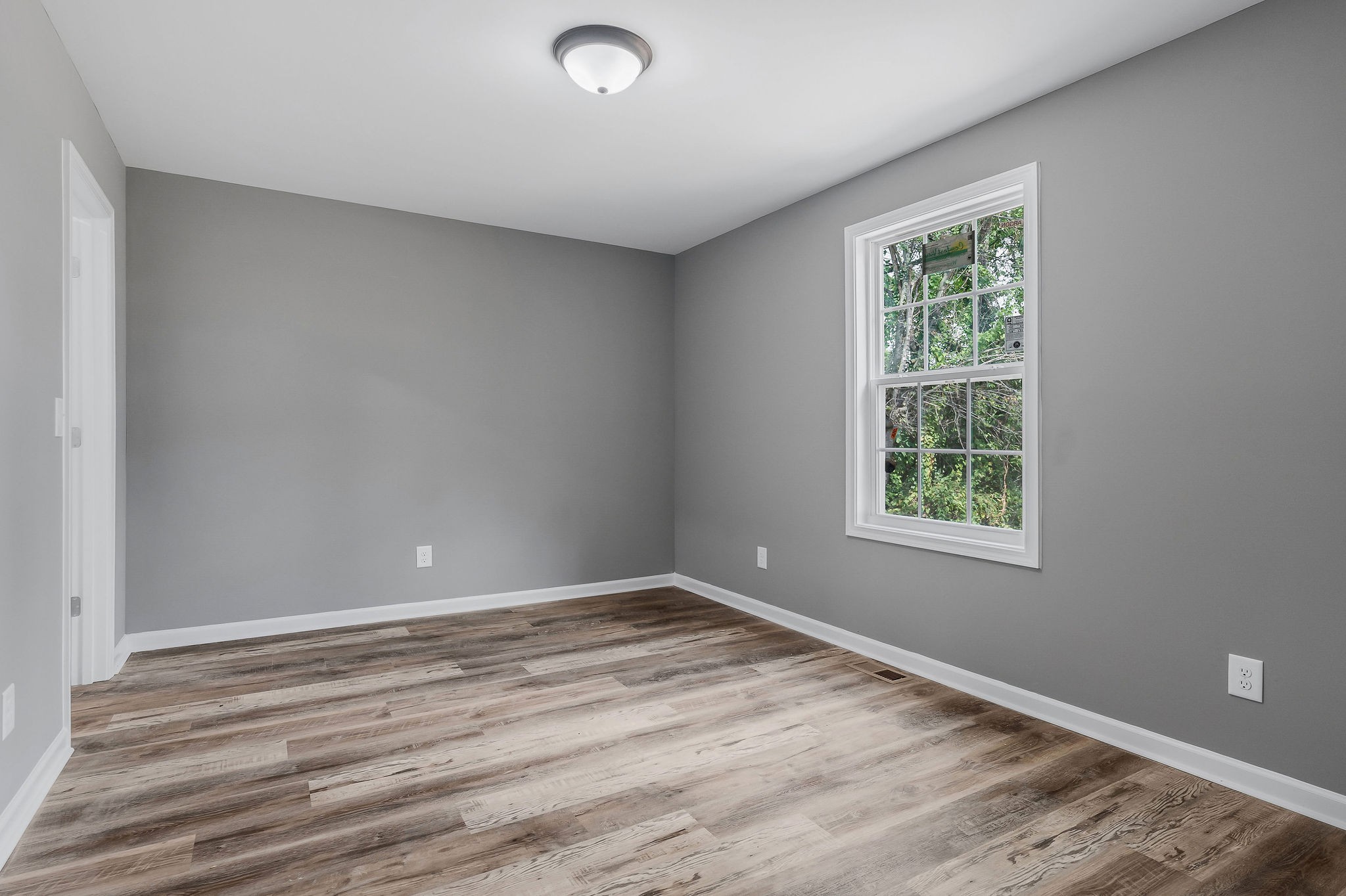 1021 Smith Road Smithville, TN 37166 - Photo 2 of 27 Gallery Image 2