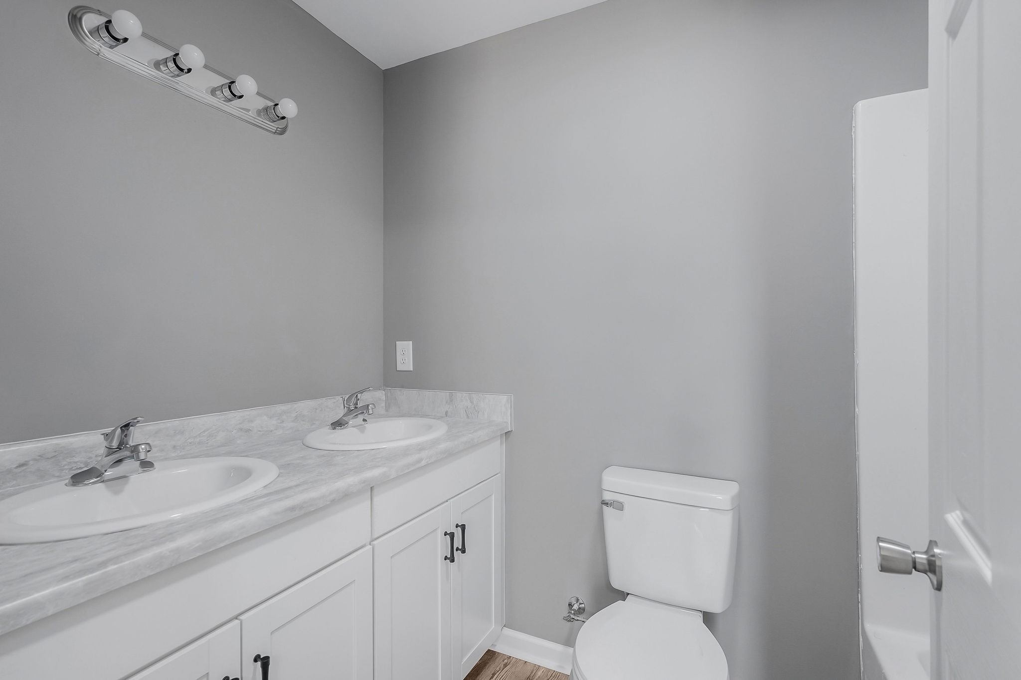 1021 Smith Road Smithville, TN 37166 - Photo 4 of 27 Gallery Image 4